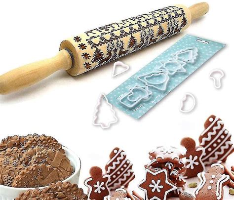 Christmas Wooden Rolling Pins 43x5cm Reindeer Patterned Embossing