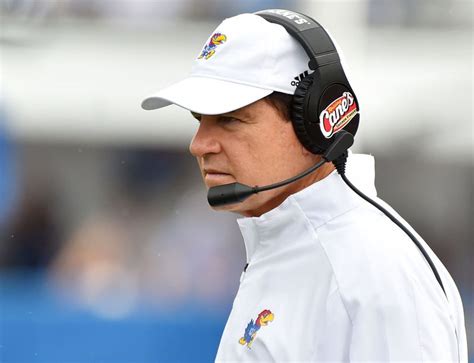 Les Miles Accused Of Texting Coeds Kissing One Suggesting ‘they Go To