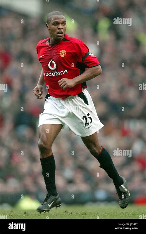 Quinton Fortune Manchester United Fc Manchester England Old Trafford 22