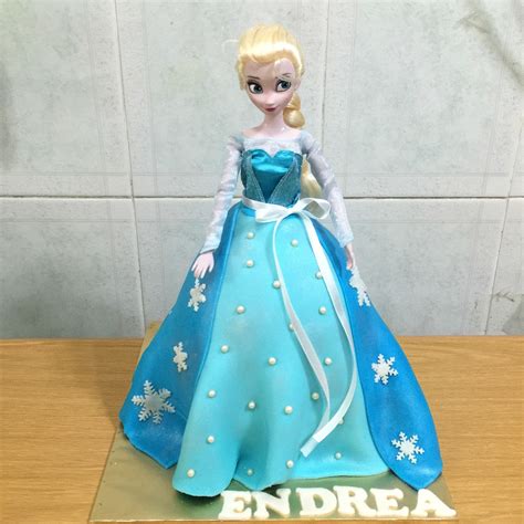 For takeaway purchases and cake collection, we would like to remind you to bring your own bag and prepare your own cutting knife. Frozen- Princess Elsa Doll Cake - Sherbakes