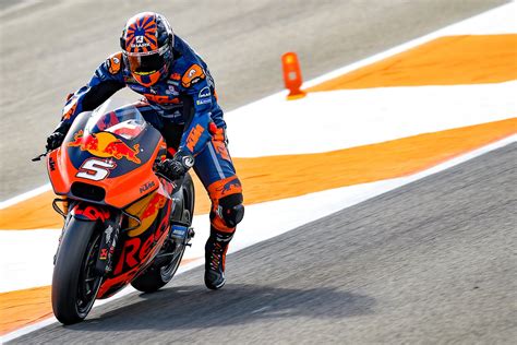 The best memes from instagram, facebook, vine, and twitter about zarco. Johann Zarco - KTM : « On peut faire de grandes choses ...