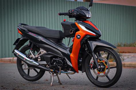 Boleh Juga Modifikasi Motor Bebek Honda Revo Jadi Sporty Bertabur