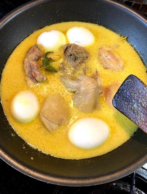 Opor Ayam Kuning Chicken In Turmeric And Coconut Milk Cook Me Indonesian