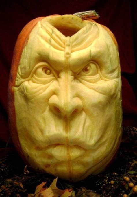 Incredible Pumpkin Carvings 19 Pics