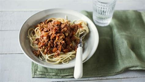 Tom Kerridge's spaghetti Bolognese - Saturday Kitchen Recipes
