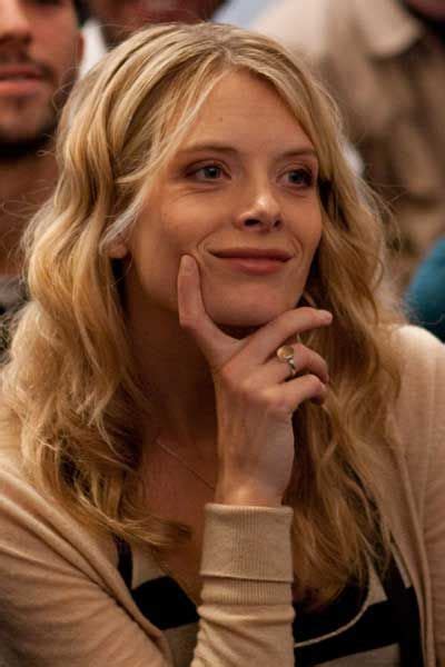 Her fans must be wondering whether lowe is married or not? Who is Andrea Lowe dating? Andrea Lowe boyfriend, husband