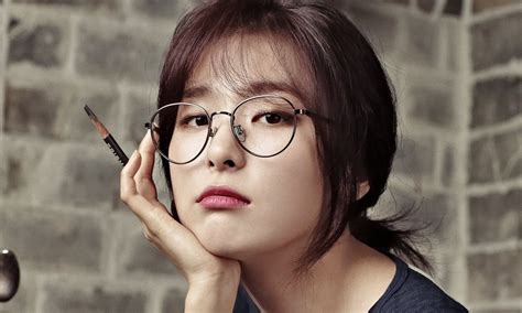 Female Idols Who Are Absolutely Irresistible In Glasses Koreaboo