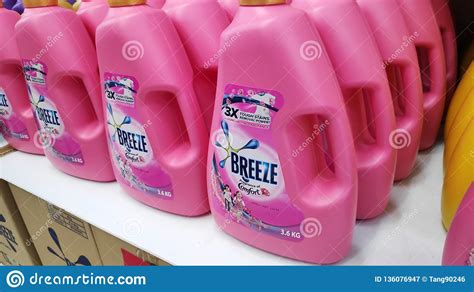 From americas #1 detergent based on sales, to cover your many laundry needs. Breeze Liquid Detergent Stacked On Shelves Editorial ...