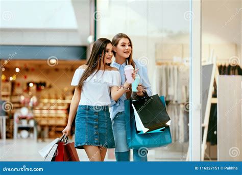 Girls Shopping Female Friends In Mall Stock Image Image Of Girls Buyer 116327151