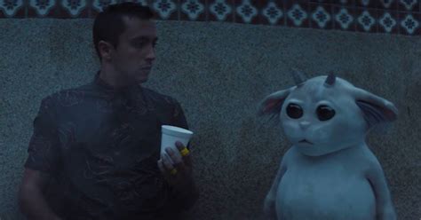 Lyrics sippin' on straight chlorine, let the vibe slide over me, this beat is a chemical, beat is a chemical, when i leave don't save my seat, i'll be back when it's all complete, the moment is medical, moment is medical. ¿Quién es Ned en el nuevo video de Twenty One Pilots ...