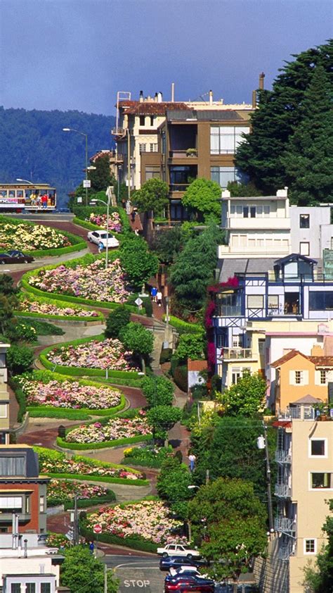Cruising towards and down lombardstreet in san francisco in our rental camaro.#lombardstreet #sanfrancisco #california. Lombard Street Wallpapers - Wallpaper Cave