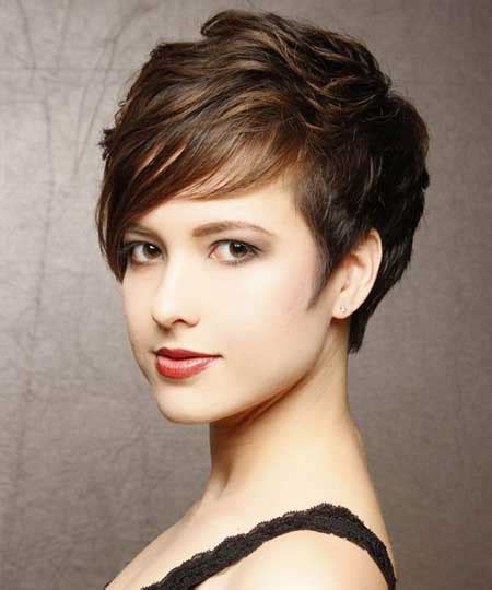 Wavy bangs come in all kinds of different shapes and sizes and they can completely transform your look. 20 Best Short Wavy Hairstyles | Short Hairstyles 2017 ...