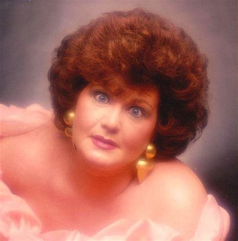 Awesomely Awkward Glamour Shots That Cannot Be Unseen Fun Glamour