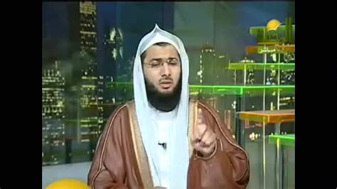 لقد كرس الإسلام لقراءة القرآن الكريم مكانة كبرى و حث عليها في الكتاب و السنة لقوله تعالى: ‫حكم الإسلام في الشات بين الشباب و الشابات‬‎ - YouTube