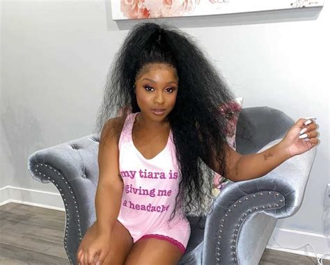 Reginae Carters Video With Her Sister Reign Rushing Will Make Your