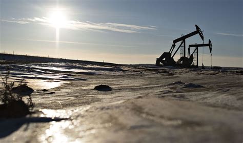 Siberian Surprise Russian Oil Patch Just Keeps Pumping Bloomberg