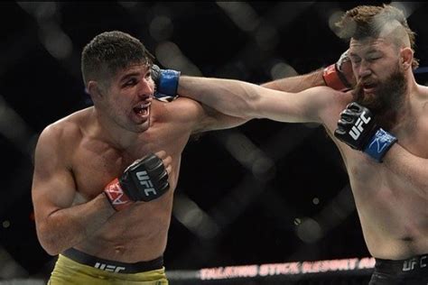 Ufc welterweight contender vicente luque explained why he believes leon edwards deserves the next title shot over colby covington. Vicente Luque mira revancha contra Leon Edwards con el ojo ...