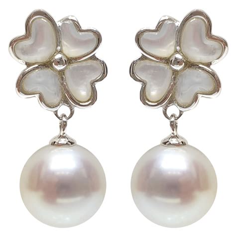 E024 Mother Of Pearl Japanese Akoya Pearls 8 8 5mm Pearls Center