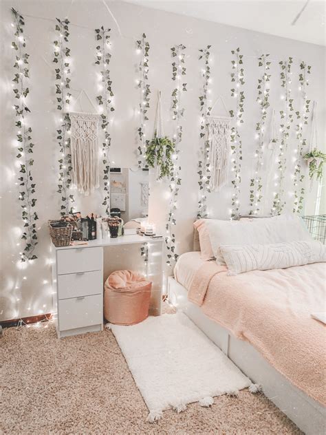 30 Affordable Bedroom Decoration Ideas With Best Plant To Try Asap In