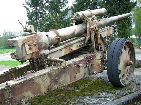 If you like feet and inches to cm converter, please consider adding a link to this tool by copy/paste the following code 10 cm Kanone 18 - Fahrzeuge-der-Wehrmacht.de