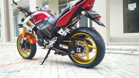 Gambar motor ceper yang unik aneh motor trend via motortrendz.blogspot.co.id. ACR Blog: Modifikasi Honda Tiger Revo dengan Limbah Yamaha R1