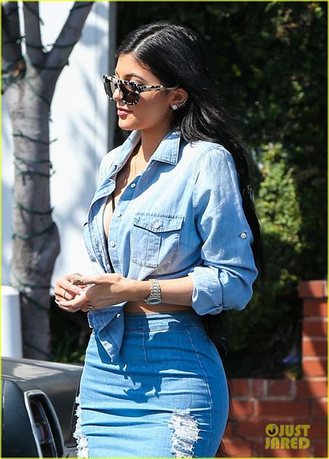 Kylie Jenner Rocks Double Denim For Retail Therapy Photo 3338138 Kylie Jenner Photos Just