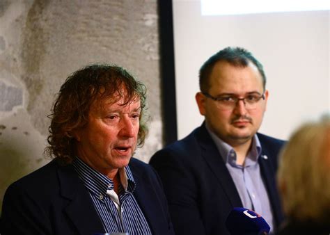 Pařízek tehdy získal frekvence po zaniklém ostravském radiu sprint. Radim Pařízek: Výstavbu přechodové DVB-T2 sítě chceme dokončit letos v létě - Lupa.cz
