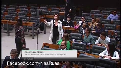 Deputado Petista Tenta Denegrir O Impeachment E Calado Por Ativista