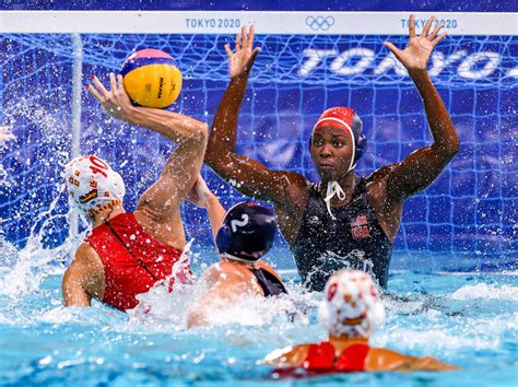 U S Women S Water Polo Wins Olympic Gold Aided By A Powerhouse Goalie Kunr