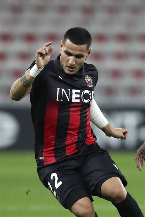 Marcos paulo mesquita rony lopes is a portuguese professional footballer who plays as an attacking midfielder for spanish club sevilla fc. Nice : Rony Lopes, avec 280 000 euros par mois