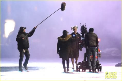 Margot Robbie Spends Another Night Filming Stunts For Birds Of Prey Photo 4248876 Birds Of