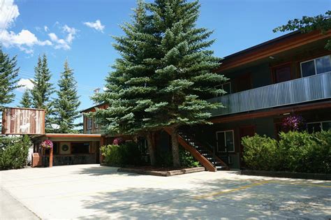 Gas grill & next to creek! Photo Gallery - West Yellowstone Lodging | Moose Creek Inn