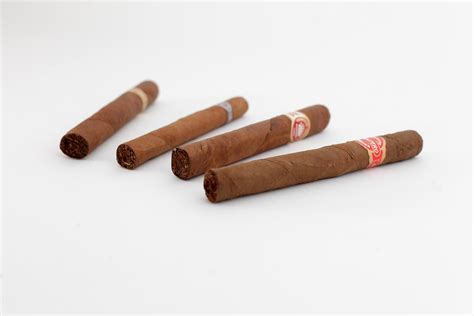 Kubanische zigarren, havannas oder auch habanos großer persönlichkeiten und marken. Kubanische Zigarren Bilder » Bilddatenbank » Stockfotos