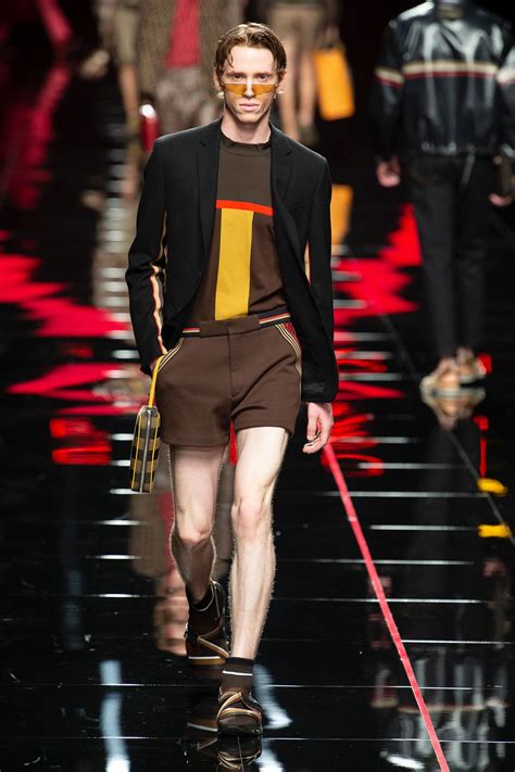 Fendi Spring 2019 Menswear Fashion Show Short Men Fashion Men