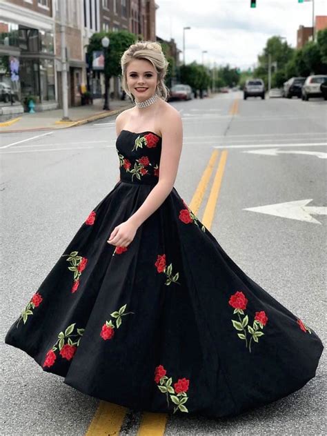 Black Prom Dresses Sweetheart A Line Embroidery Long Simple Prom Dress