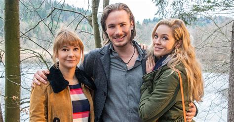 Einfach jetzt hier kostenlos anmelden und in zukunft die folgen von sturm der liebe aufnehmen und online sehen. 13. Staffel "Sturm der Liebe" - Sturm der Liebe - ARD | Das Erste