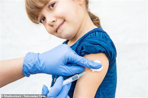 Inflammation of the deeper respiratory structures results from a downward extension of a comparatively harmless inflammation in the upper structures.» Anti-vaccine parents demanding their children get jabbed ...