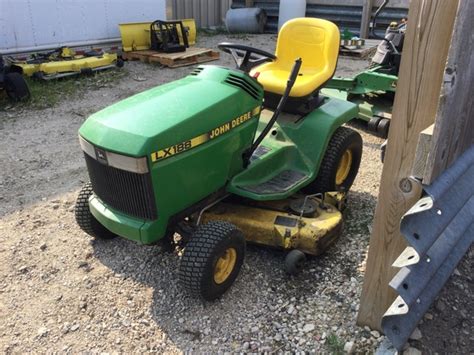 1995 John Deere Lx188 Lawn And Garden Tractors Machinefinder