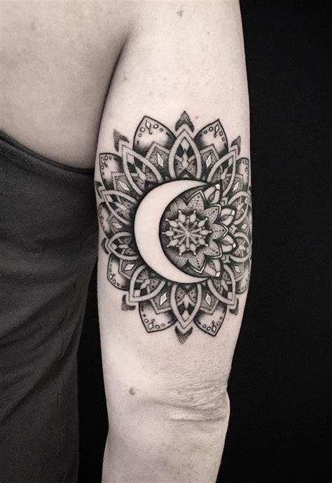 Moon Mandala Tattoo © Tattoo Artist Mil Et Une Mandala Tattoo