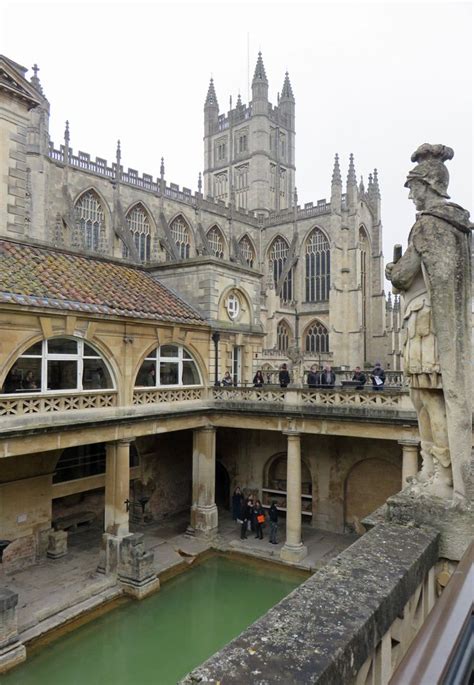 England ist der größte und am dichtesten besiedelte landesteil im großbritannien. Historic Roman Baths in Bath, England | Savored Journeys