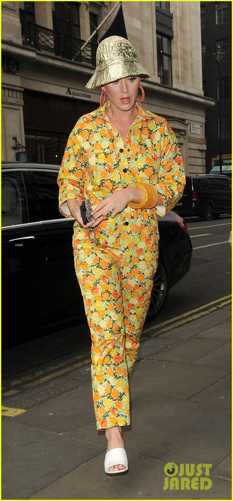 Katy Perry Wears Colorful Floral Jumpsuit For Day Out In London Photo 4281441 Katy Perry
