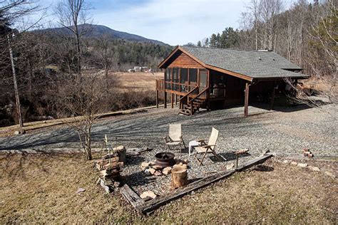 From luxury nc getaways for beach vacations with kids to romantic vacation rentals & mountains for couples, find it all. Cabin Rental in Hot Springs, North Carolina