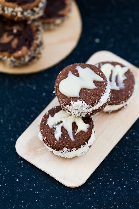 They don't taste low sugar and produce a very soft flavorful cookie. Low Sugar Peppermint Chocolate Cookies - Premier Fitness Camp