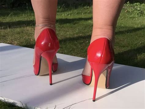 sexy legs and heels hot heels sexy feet sexy shoes red high heels high heel pumps
