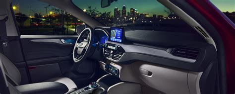 Discover The 2022 Ford Escape Interior Denooyer Ford