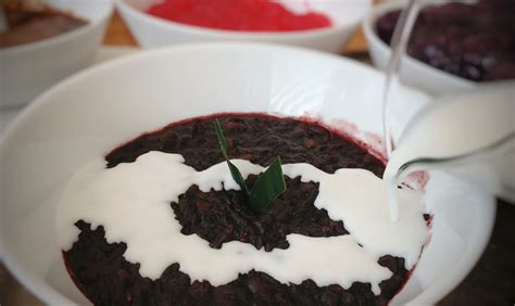 Resep kue serabi solo 2. Jajanan Pasar Dari Ketan Hitam