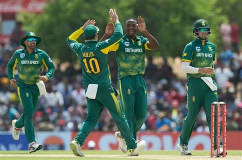 #proteas #flower art #doodles and miscellania #doing this kinda stuff makes me miss screenprinting #actually i miss printing in general. Sri Lanka vs Proteas preview (2nd ODI)
