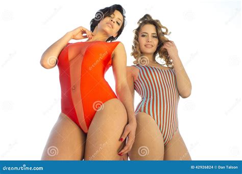 Due Belle Donne Sexy In Bikini Fotografia Stock Immagine Di Amore Lesbica 42926824