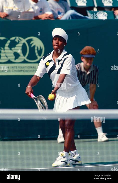 American Tennis Player Lori Mcneil 1980s Stock Photo Alamy