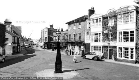 Photo Of Southwold Town Hall And High Street C1960